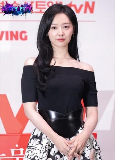 Kim Ji-won - nude
