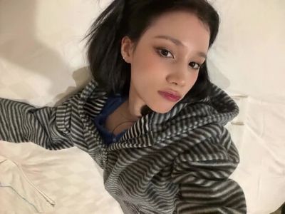 Huening Bahiyyih - blowjob