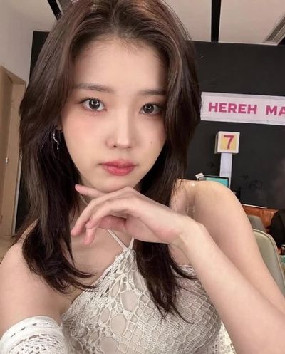 IU - cum on face