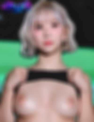 Eunha - shows tits