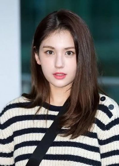 Somi - cum on face