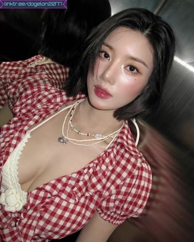 Eunbi - blowjob