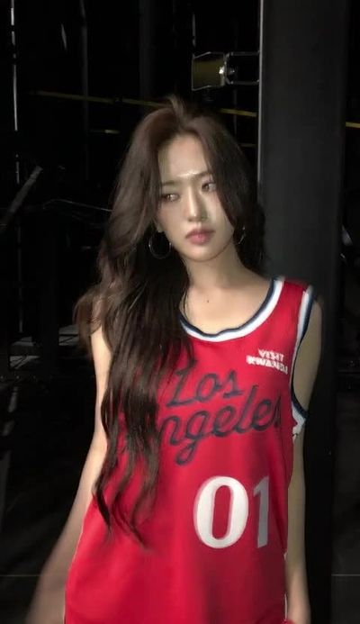 Yujin - shows boobs