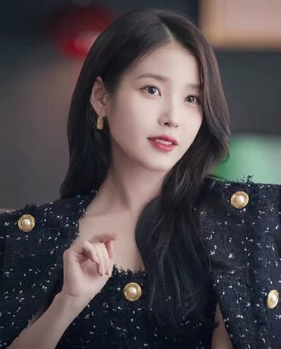 IU - cum on face