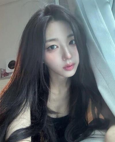 Sohyun - sucking deep