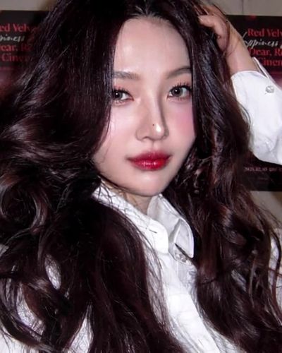 Joy - threesome