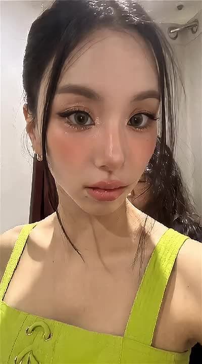 Chaeyoung - group blowjob
