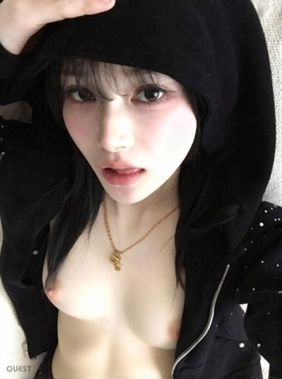 Mayu - naked