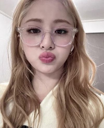 Yunjin - pov blowjob