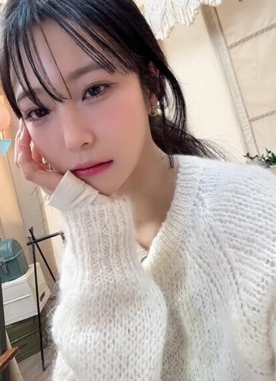 Jiheon - titjob