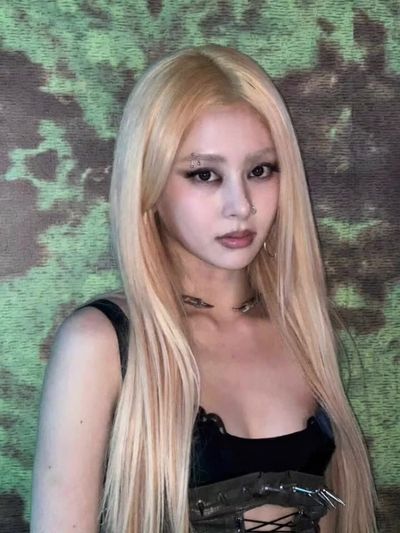 Yunjin - pov blowjob