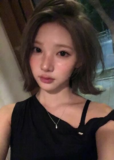 Jiwoo - cum on face