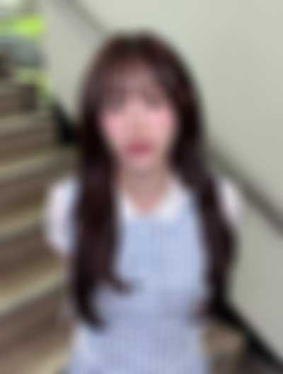 Chuu - cum on face