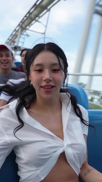 Chaeyoung - public nude