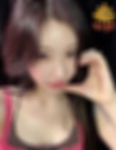 Chaeryeong - shows tits