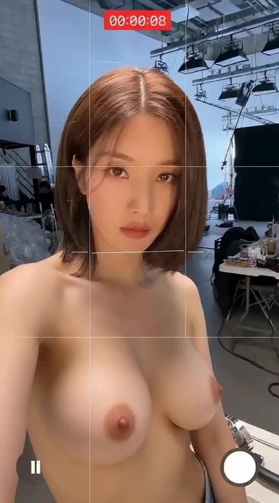 Eunbi - shows boobs