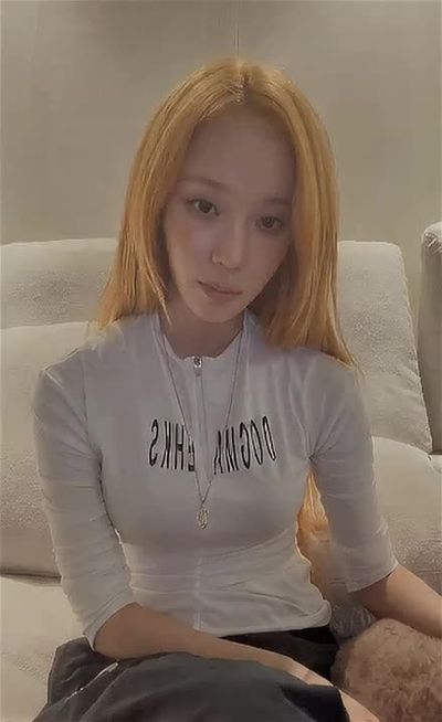Winter - shows tits