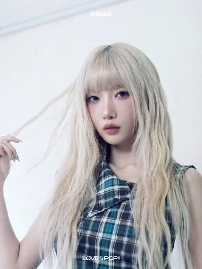 Yooyeon - play with pussy