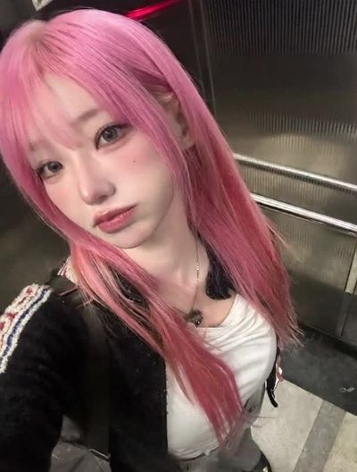 Magenta - pov blowjob