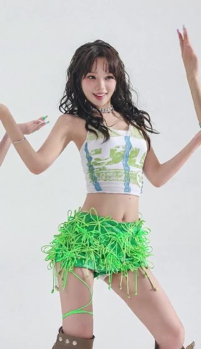 Chaewon - blowpala