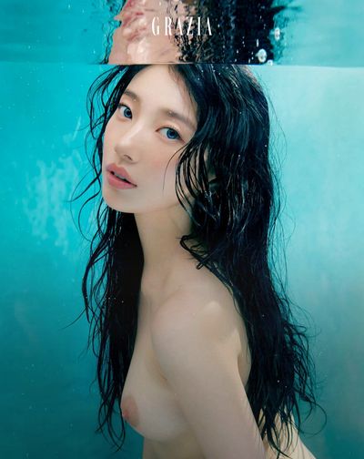 Suzy - naked