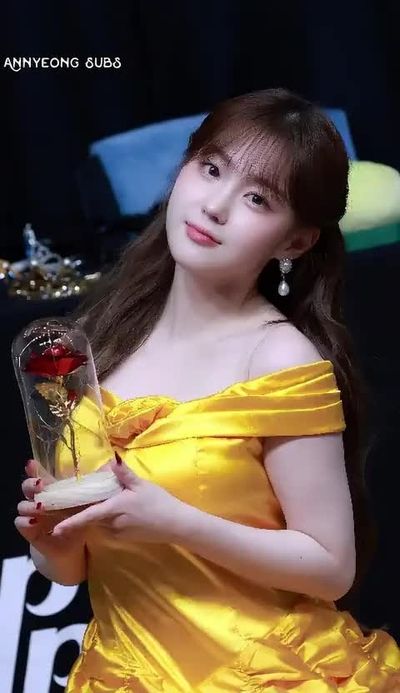 Chaehyun - shows boobs