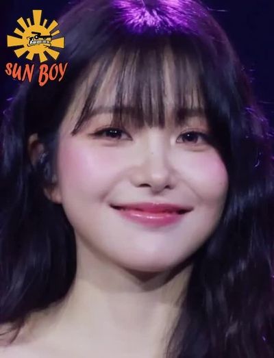Yeri - cum on face