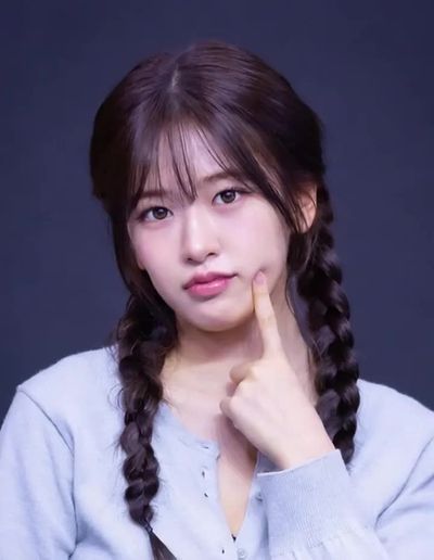 Yujin - blowjob