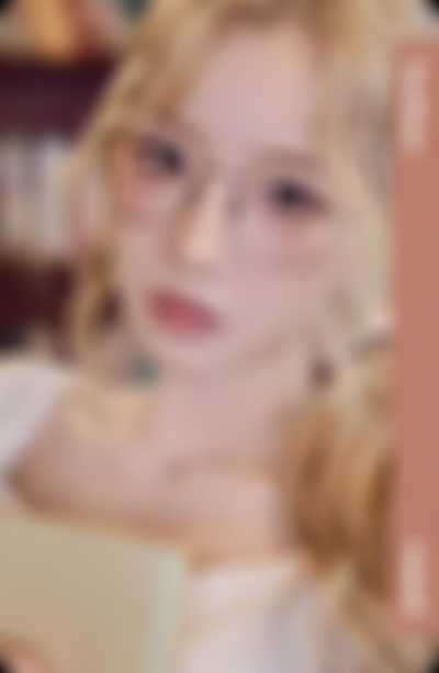 Yooyeon - pov blowjob