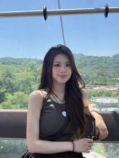 Swan - pov titjob