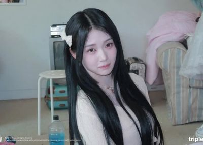 YuBin - cum on face