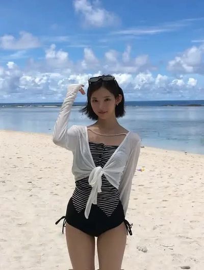 Jiwoo - nude