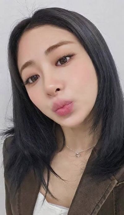Yunjin - sucking deep