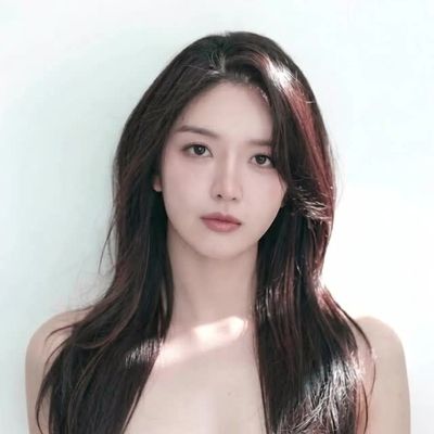 Chanmi - strokes cock