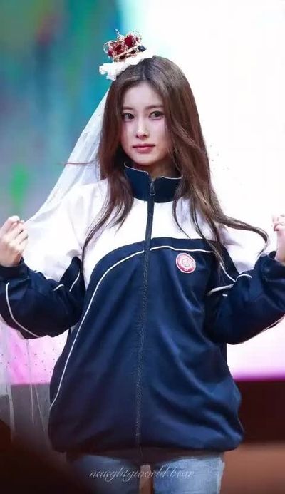 Hyewon - nude