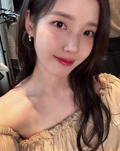 IU - cum on face