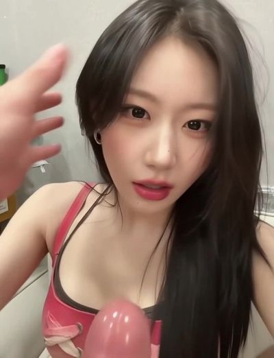 Chaeryeong - pov blowjob