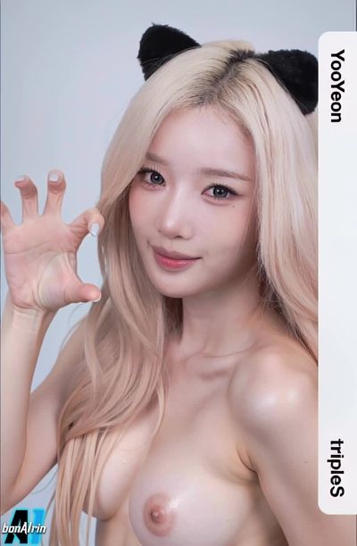 Yooyeon - shows tits