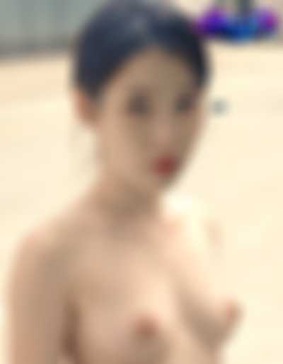 IU - naked