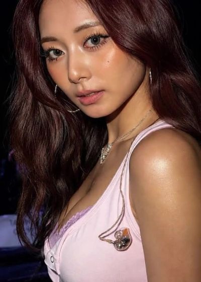 Tzuyu - interracial
