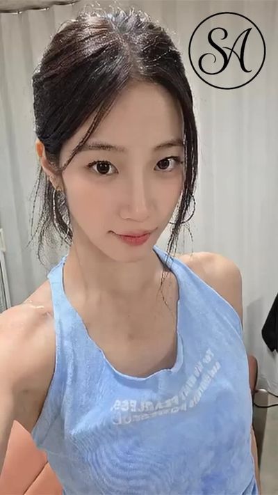 Kazuha - shows tits