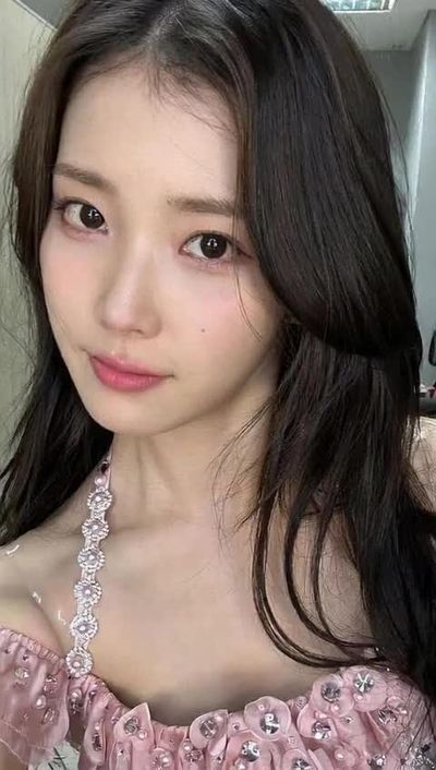 IU - cum on face