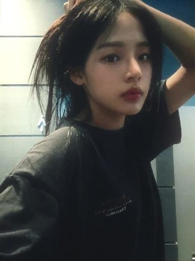 Minji - cum in mouth