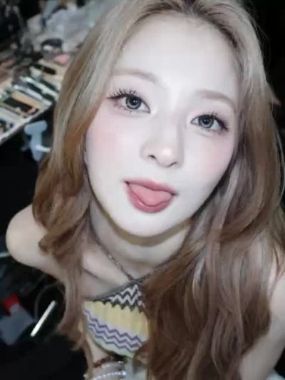 Nagyung - cum on face