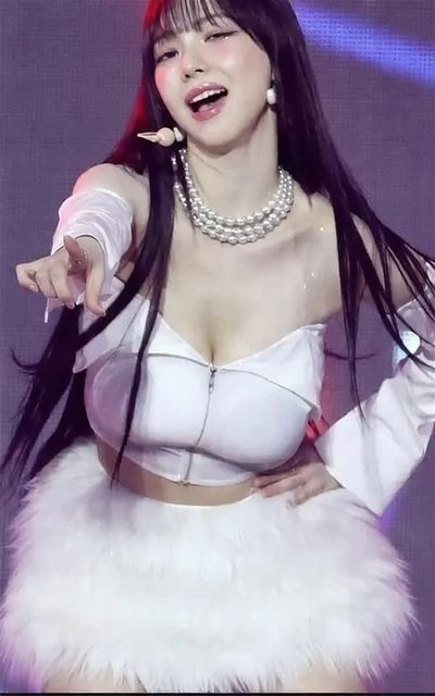 Karina - shows boobs