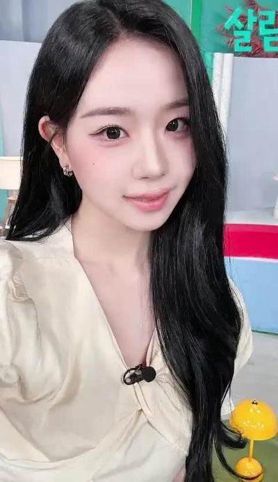 Chaeyeon - naked