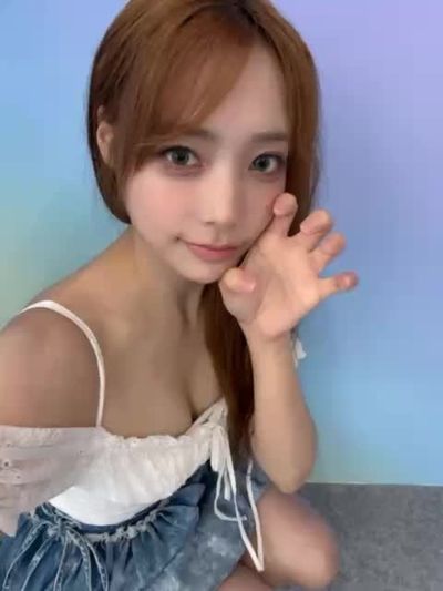 Siyeon - facial