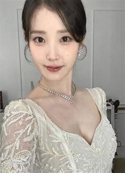 IU - blowjob