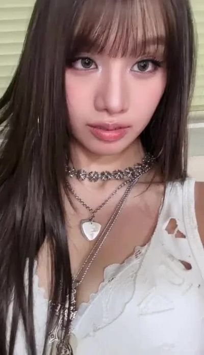 Natty - shows boobs