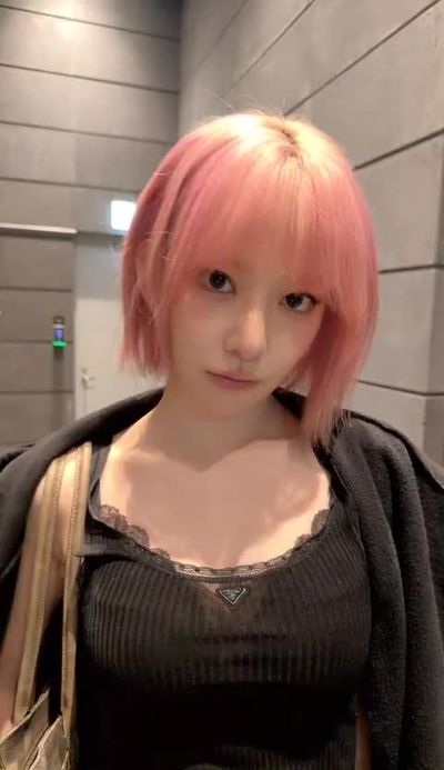 Sakura - shows tits